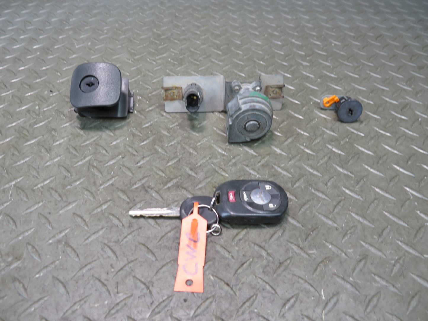 05-10 Chevrolet Corvette C6 Coupe Trunk Hatch Door Glove Lock KEY FOB Set OEM