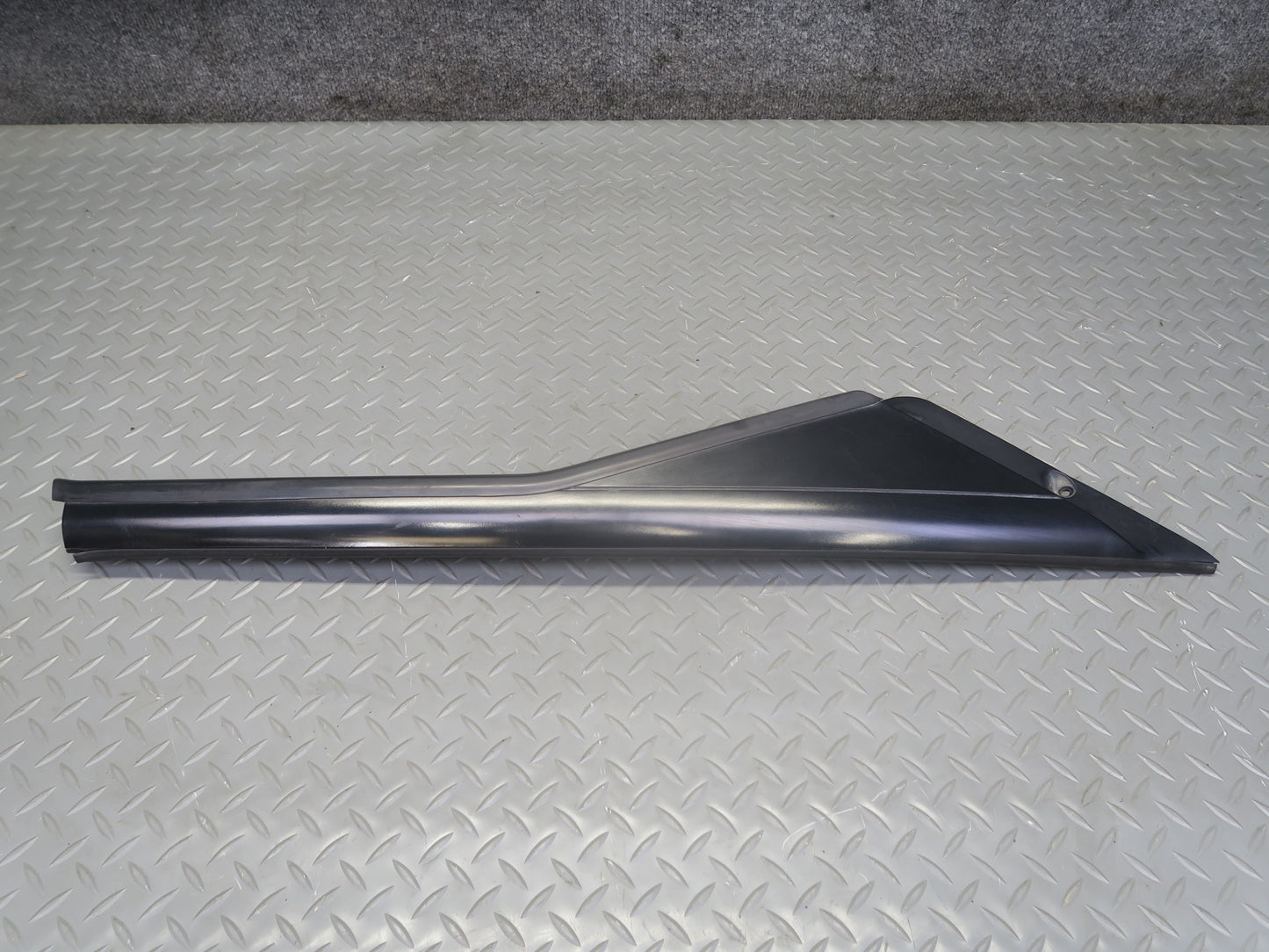 05-13 Chevrolet Corvette C6 Front Right & Left Exterior A Pillar Molding Set OEM