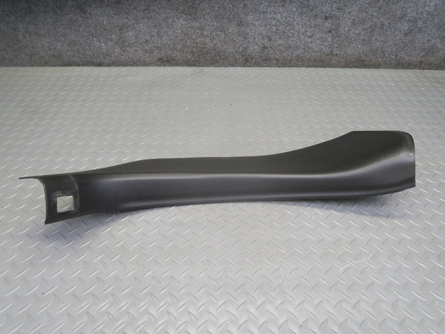 05-13 Chevrolet Corvette C6 Set of 2 Rear Left & Right Lower B Pillar Trim OEM