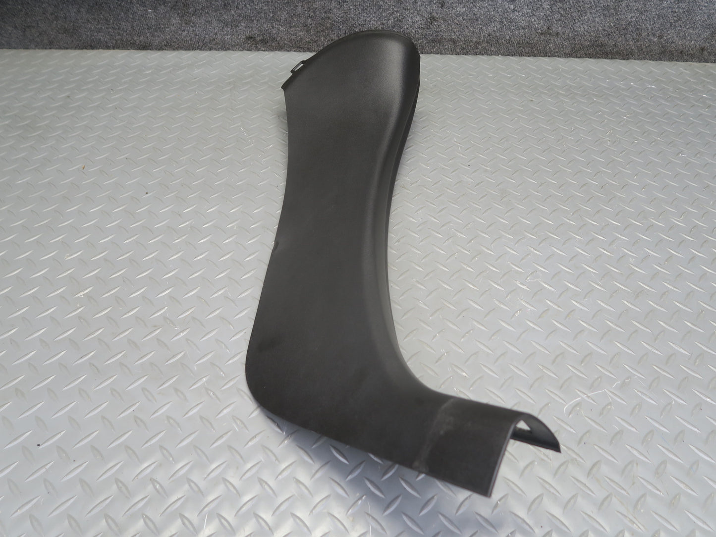 05-13 Chevrolet Corvette C6 Set of 2 Rear Left & Right Lower B Pillar Trim OEM
