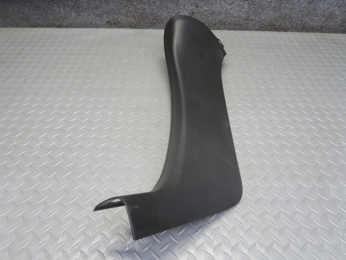 05-13 Chevrolet Corvette C6 Set of 2 Rear Left & Right Lower B Pillar Trim OEM