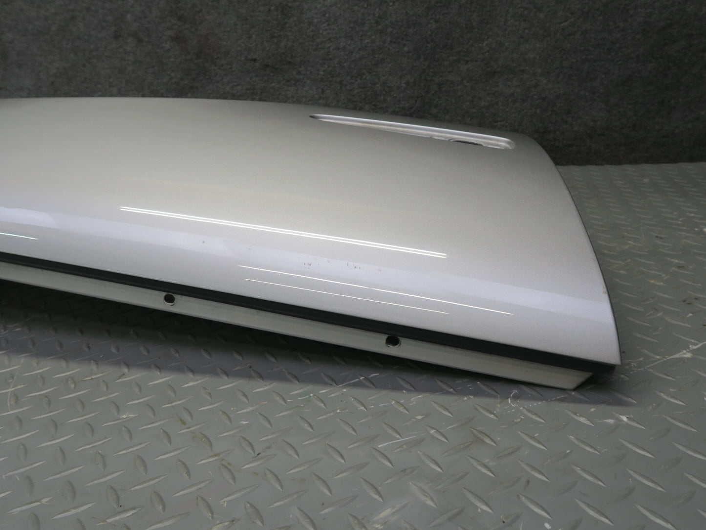 05-13 Chevrolet Corvette C6 Coupe Rear Right Quarter Shell Panel Cover OEM