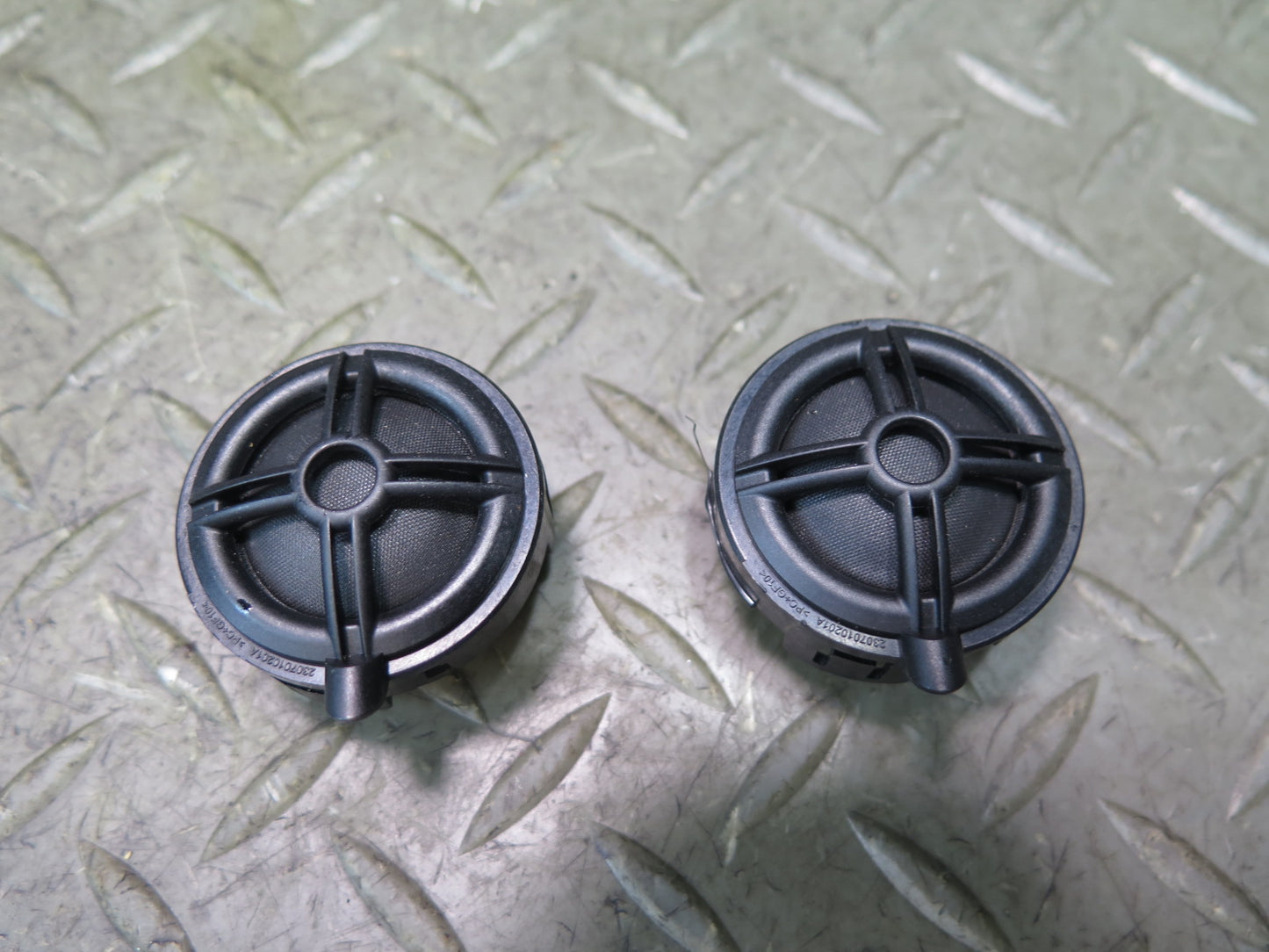 2017-2020 Maserati Levante M161 Rear Left & Right Door Tweeter Speaker Set of 2