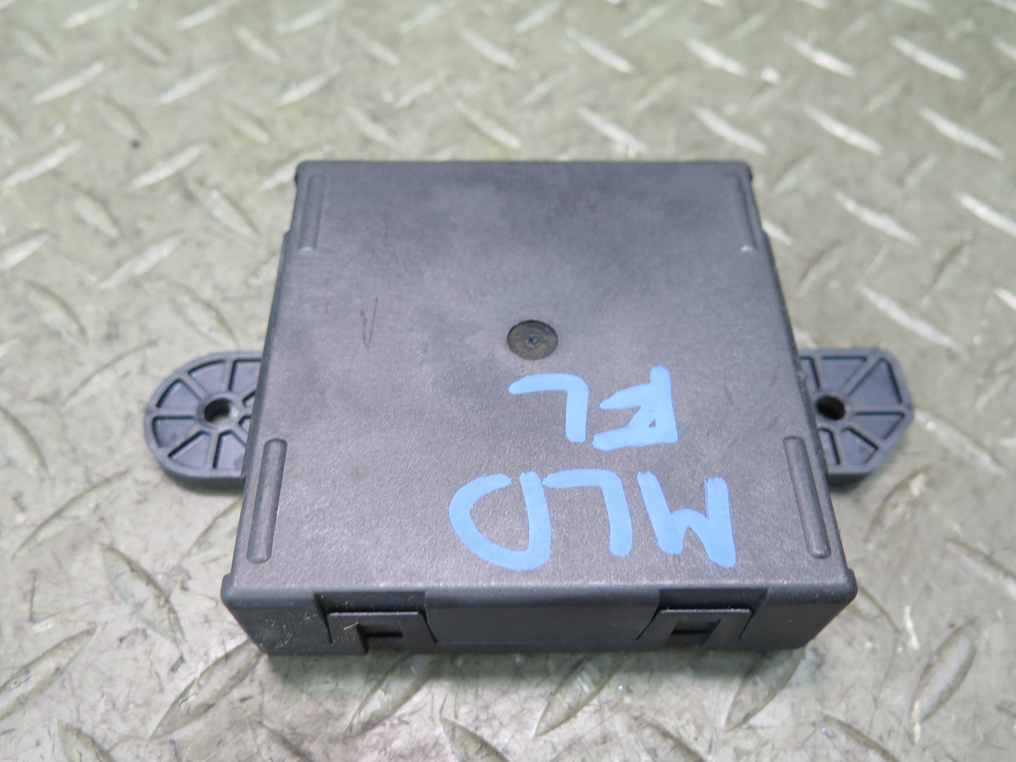 2017-2020 Maserati Levante M161 Rear Left Door Control Module 52851641AF