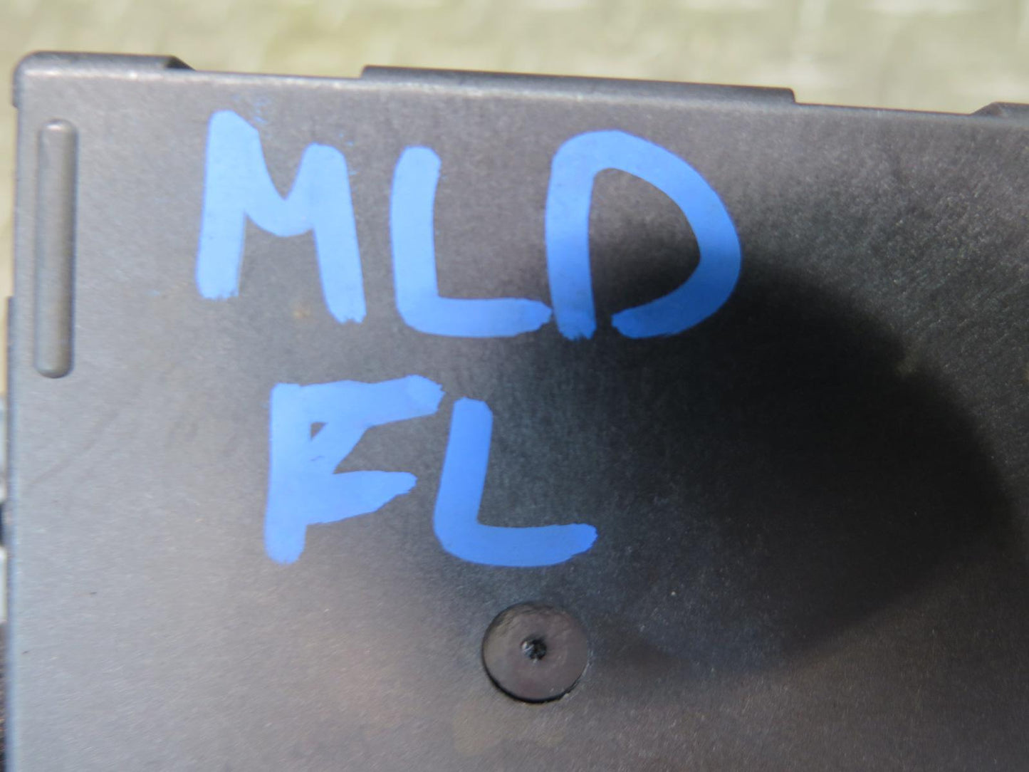 2017-2020 Maserati Levante M161 Rear Left Door Control Module 52851641AF
