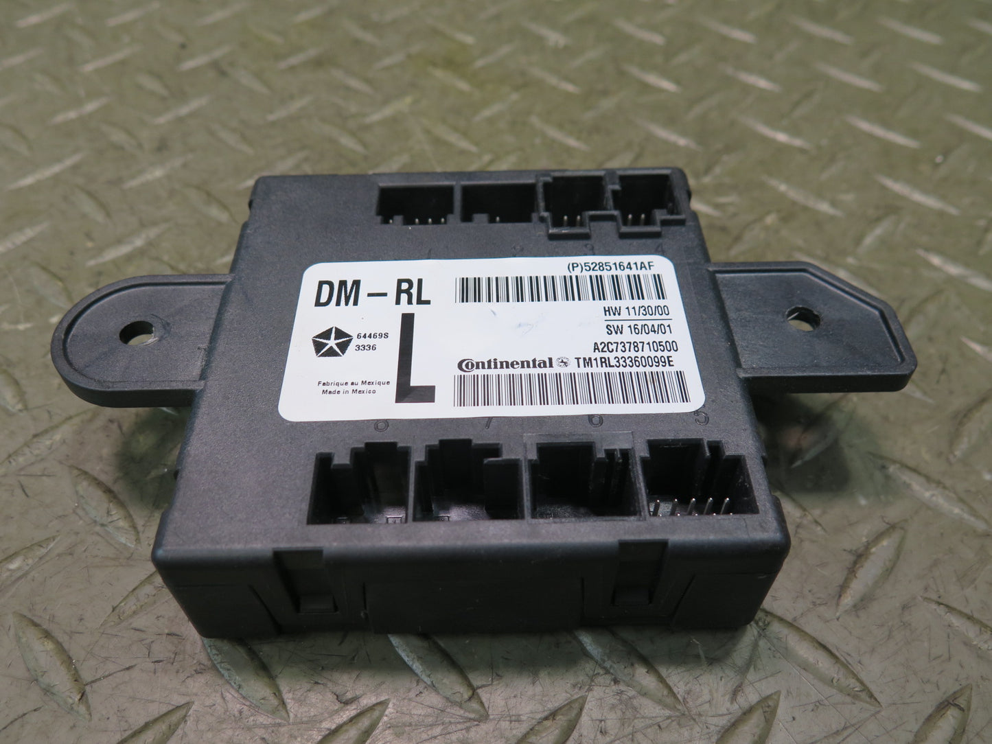 2017-2020 Maserati Levante M161 Rear Left Door Control Module 52851641AF