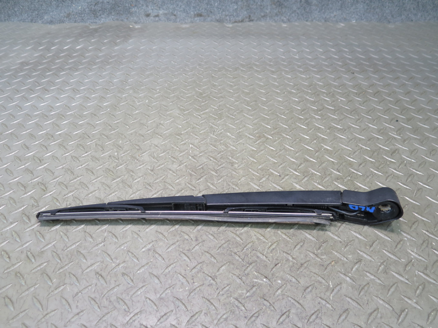 2017-2020 Maserati Levante M161 Rear Trunk Lid Liftgate Tailgate Wiper Arm