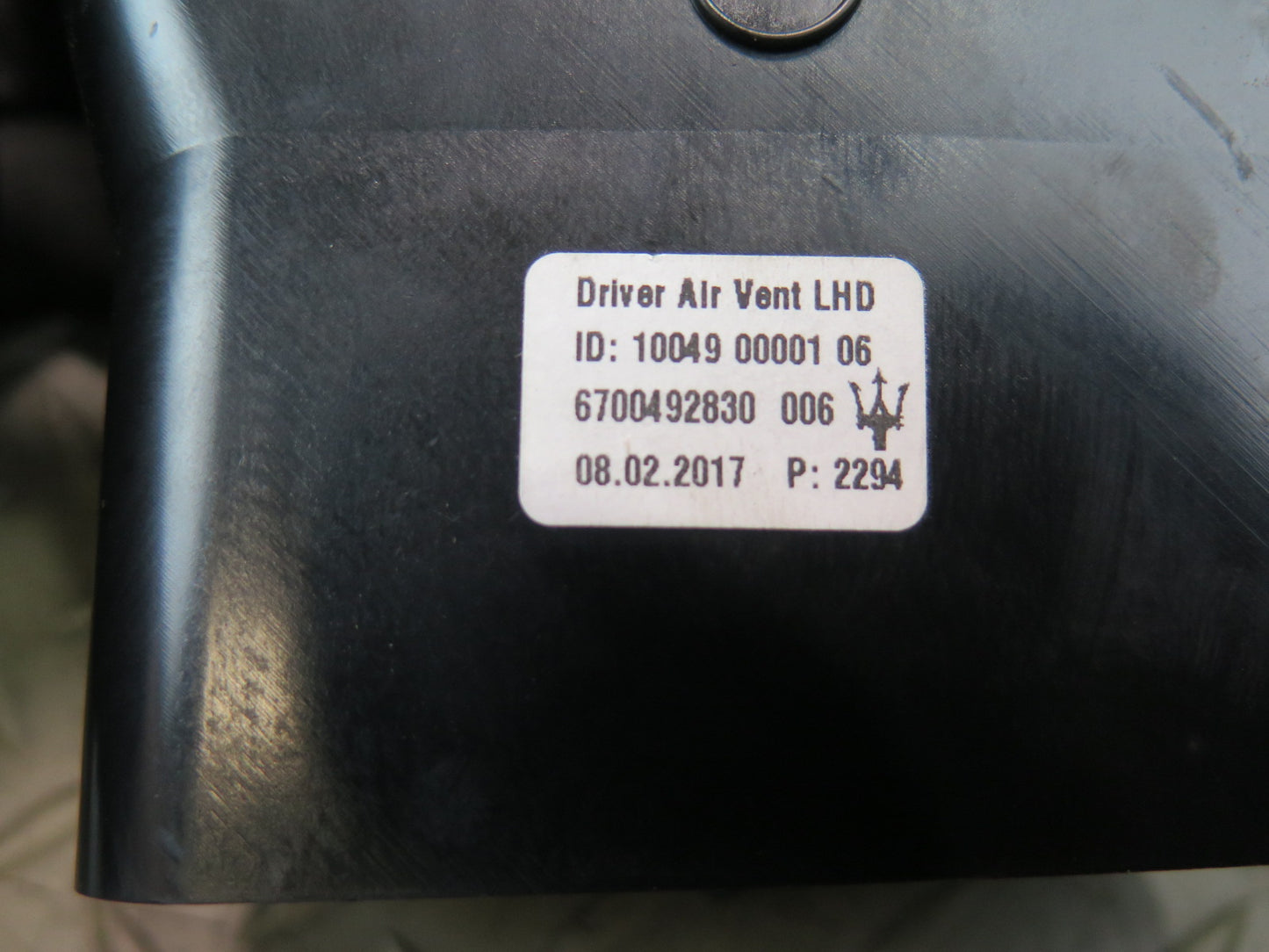 2017-2020 Maserati Levante M161 Dash Front Left A/C Air Vent Grille