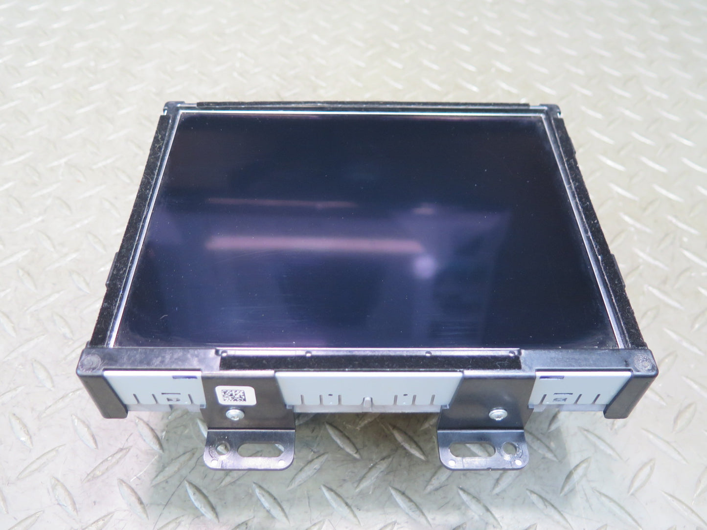 2017-2020 Maserati Levante M161 Dash Information Display Touch Screen 670102581