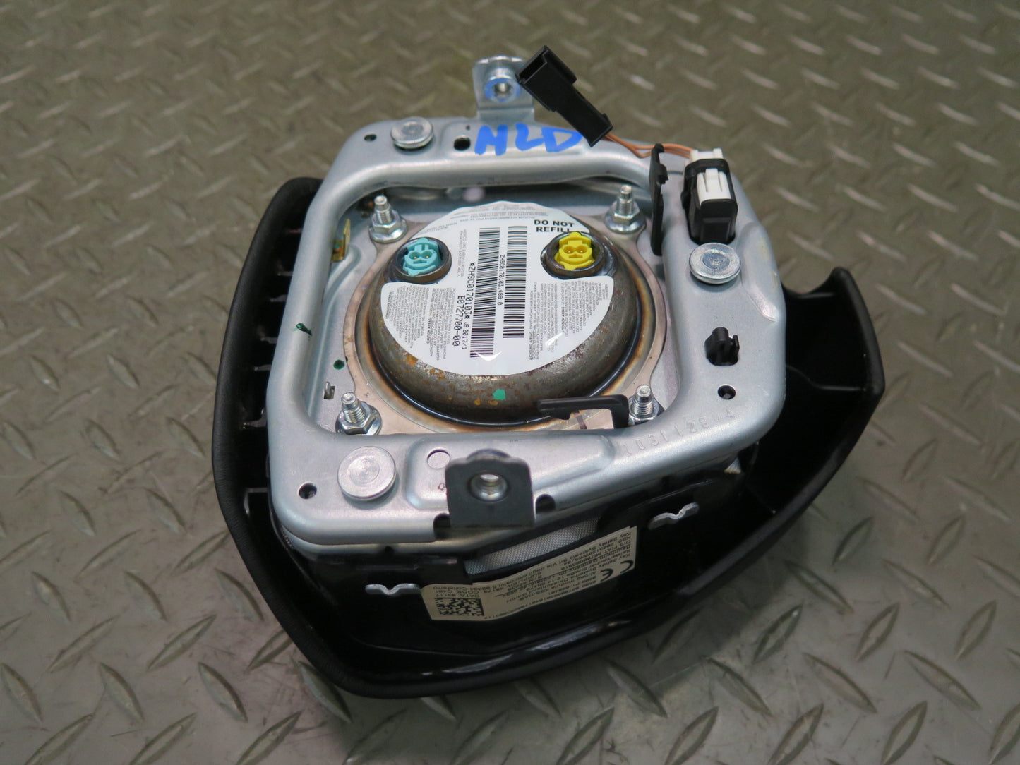 17-20 MASERATI LEVANTE M161 FRONT LEFT DRIVER SIDE STEERING WHEEL SRS AIRBAG OEM