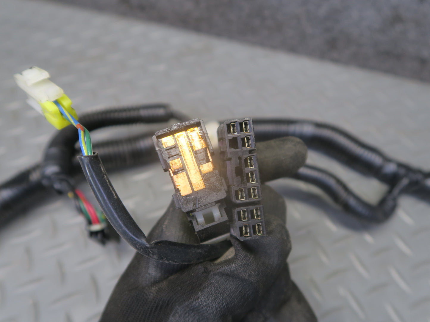 1987 Nissan Z31 300ZX Instrument Panel Dash Wire Wiring Harness 24013-21P04 OEM