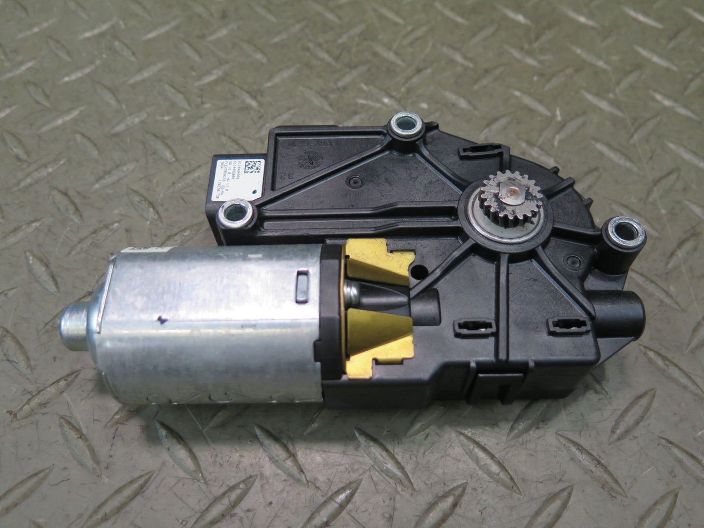 2017-2020 Maserati Levante M161 Front or Rear Sunroof Motor Drive Unit