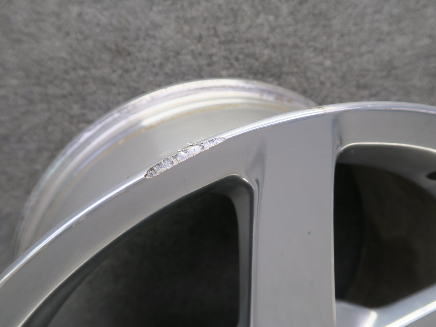 05-08 Chevrolet Corvette C6 Set of 4 Alloy R18" R19" Wheel Rim 18x8.5 19x10 OEM