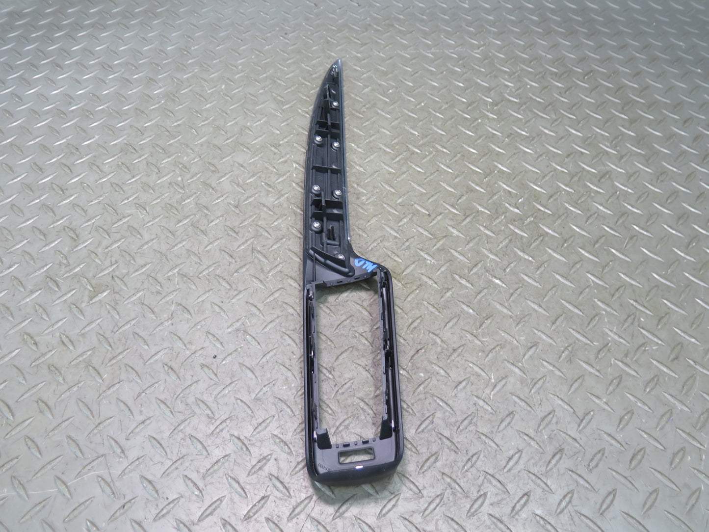 2017-2020 Maserati Levante M161 Dash Front Right Wood Trim Bezel