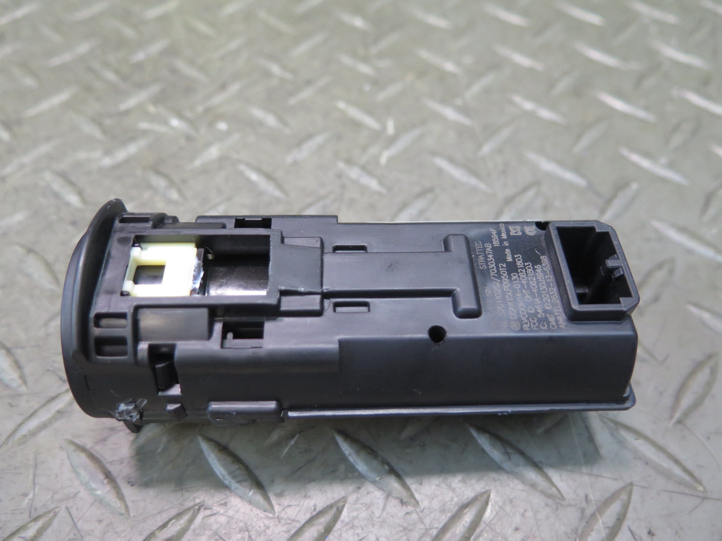 2017-2020 Maserati Levante M161 Engine Motor Start Stop Button Switch 670110262