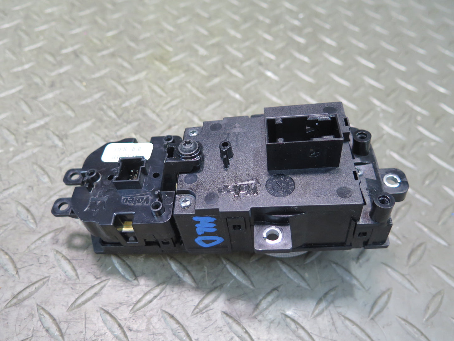 2017-2020 Maserati Levante M161 Center Console Multimedia Suspension Switch