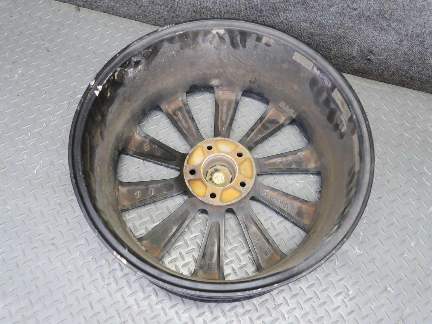 Set of 4 Rays Versus Genoma R19 19" Wheel Rim 19x8JJ ET45 Damaged
