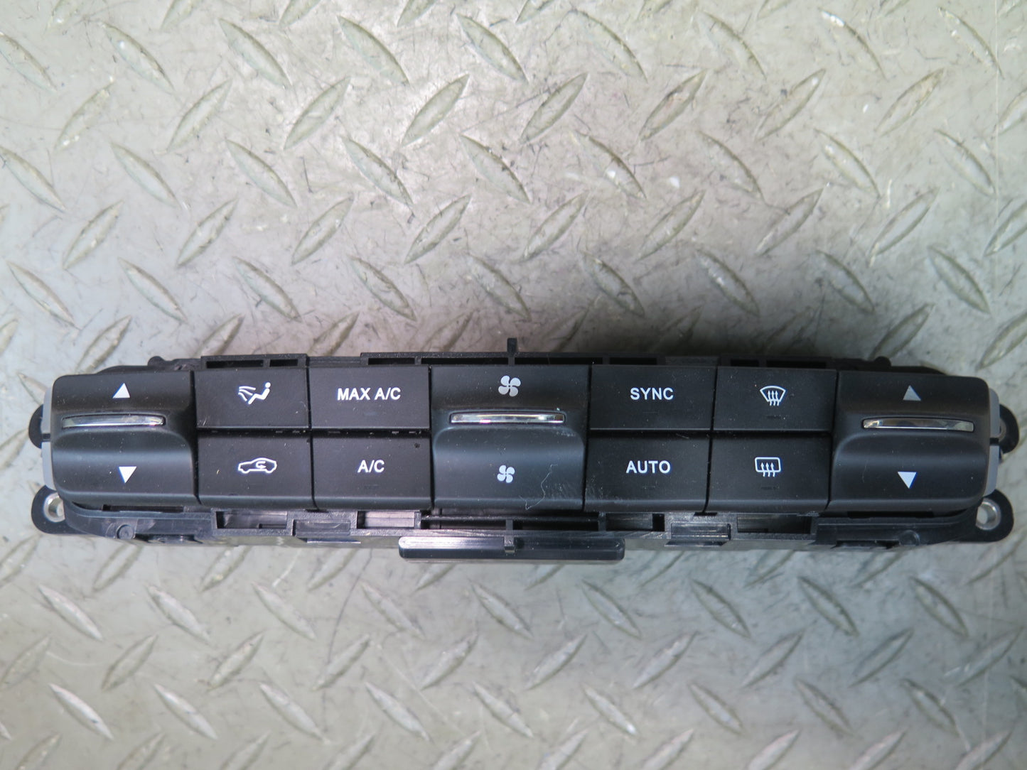 17-20 Maserati Levante M161 A/C Heater Air Vent Climate Control Switch Panel