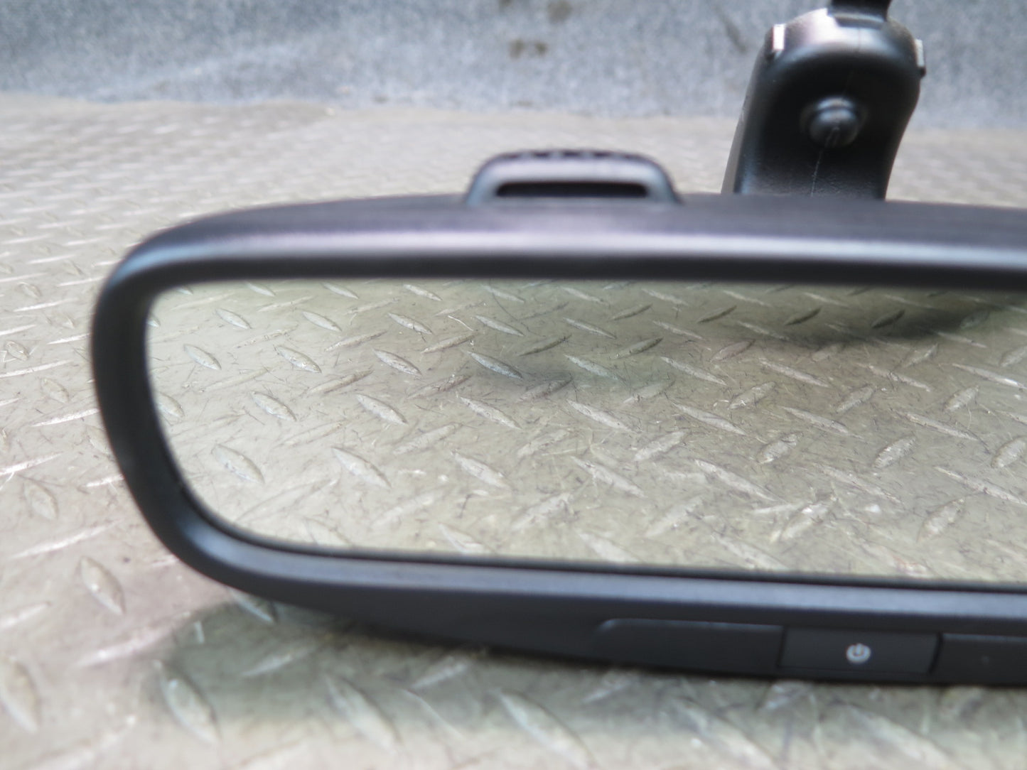 2017-2020 Maserati Levante M161 Auto Dim Interior Rear View Mirror 68234130AA
