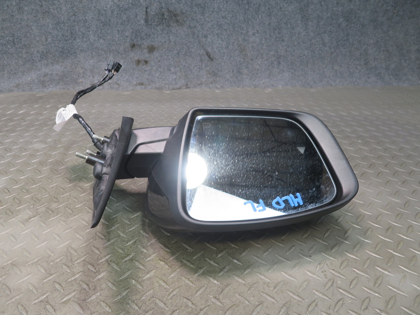 17-20 Maserati Levante M161 Left Exterior Heated Side View Mirror w Blind Spot