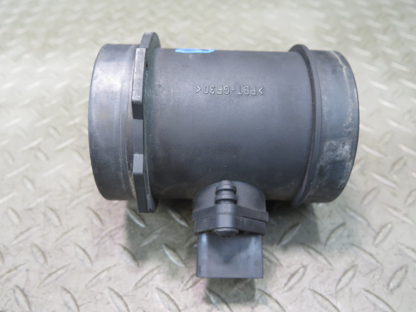 99-03 BMW E39 540ia 4.4L M62 A/T Mass Air Flow Meter MAF Sensor 1433567 OEM