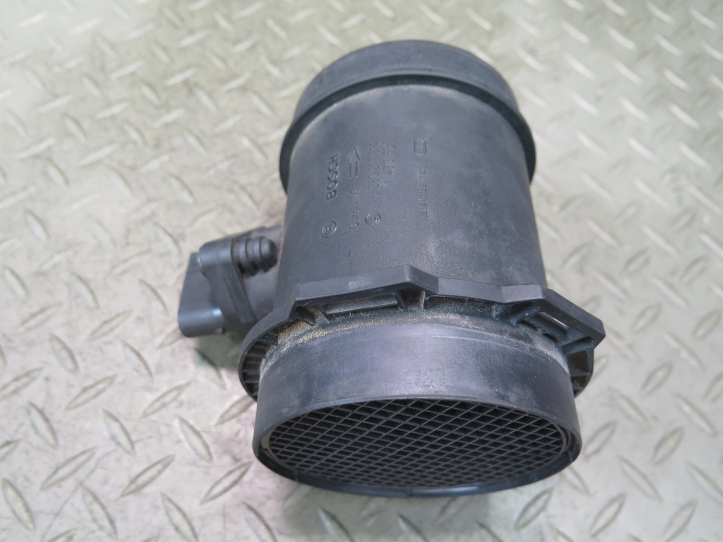 99-03 BMW E39 540ia 4.4L M62 A/T Mass Air Flow Meter MAF Sensor 1433567 OEM