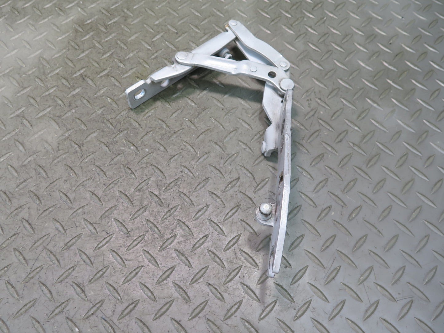 97-03 BMW E39 540ia Front Left & Right Hood Bonnet Hinge Set Silver OEM