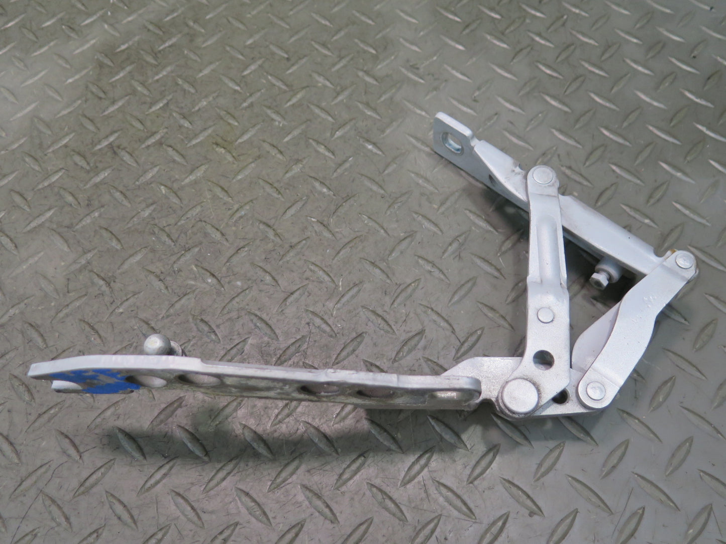 97-03 BMW E39 540ia Front Left & Right Hood Bonnet Hinge Set Silver OEM