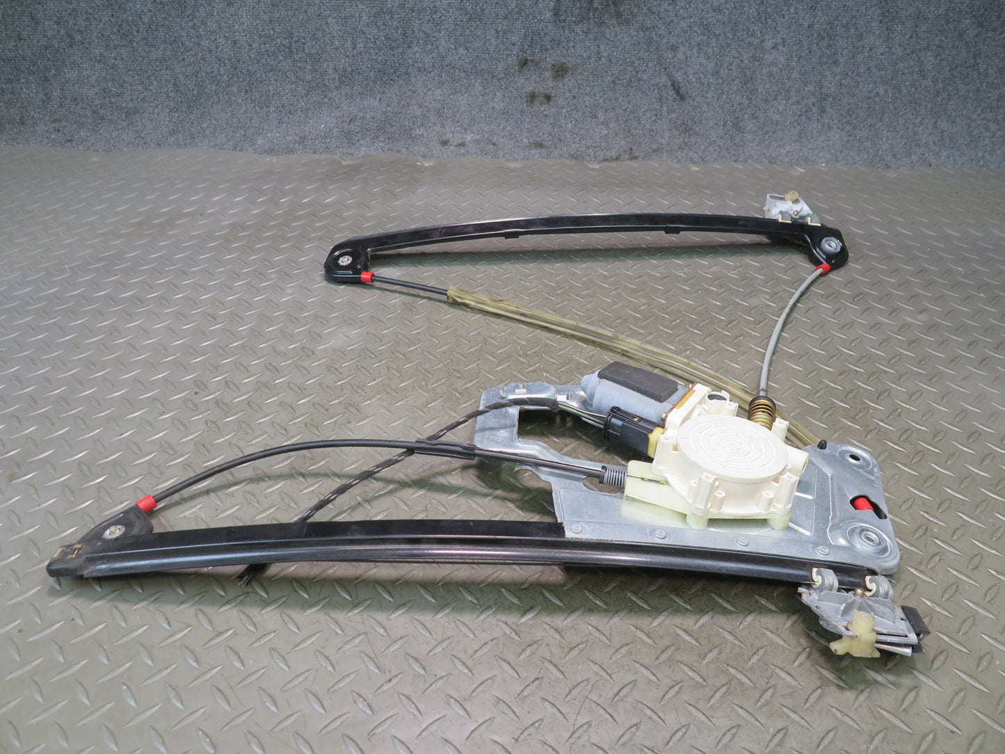 97-03 BMW E39 540ia Front Right Door Window Regulator w Motor Assembly OEM