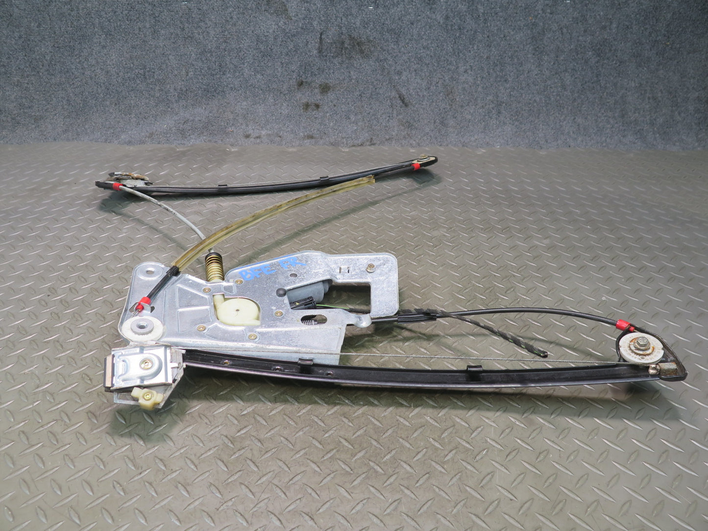 97-03 BMW E39 540ia Front Right Door Window Regulator w Motor Assembly OEM