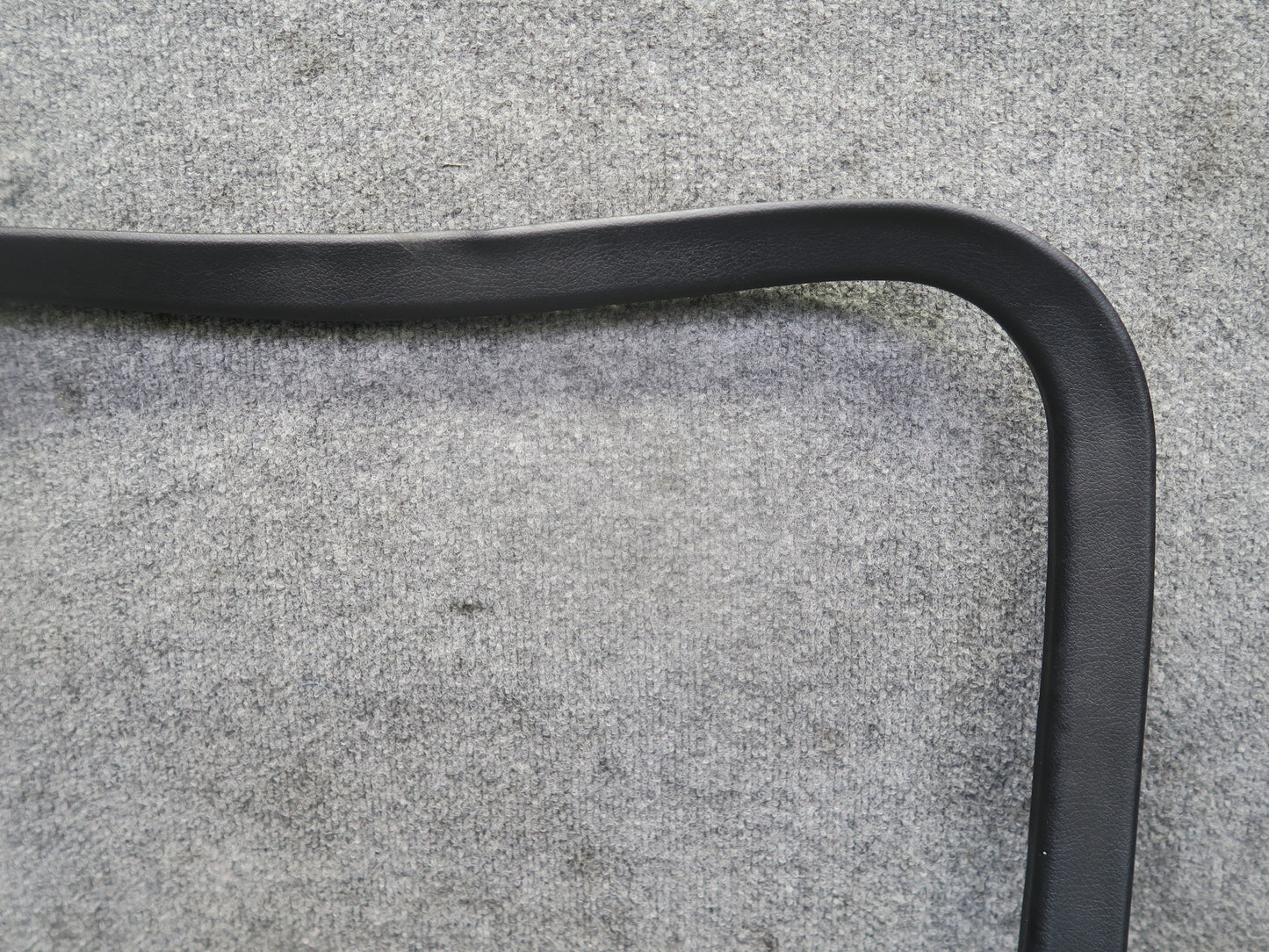85-89 Nissan Z31 300ZX 2+2 Set of 2 Left & Right T-top Roof Rubber Seal OEM