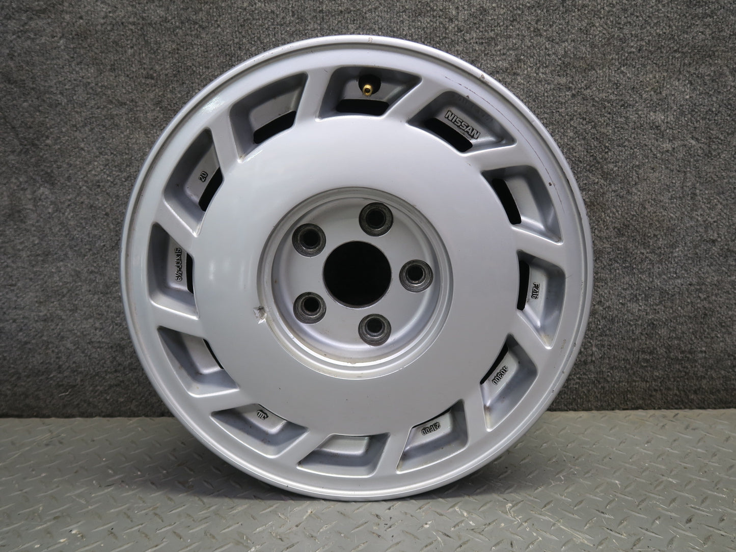 87-89 Nissan Z31 300ZX NA Set of 4 Factory R15 15" Wheel Rim 15x6.5J ET20 OEM