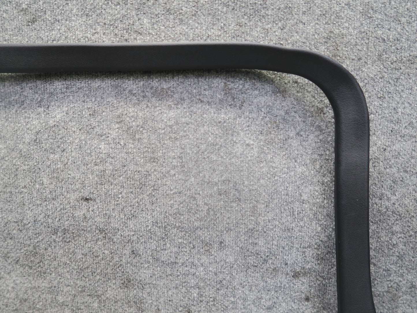 85-89 Nissan Z31 300ZX 2+2 Set of 2 Left & Right T-top Roof Rubber Seal OEM