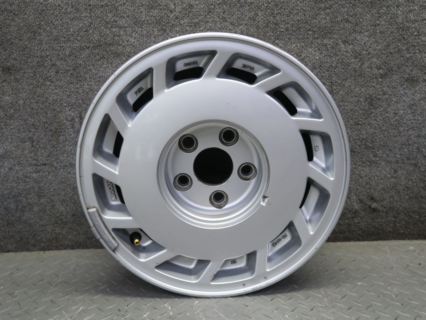87-89 Nissan Z31 300ZX NA Set of 4 Factory R15 15" Wheel Rim 15x6.5J ET20 OEM
