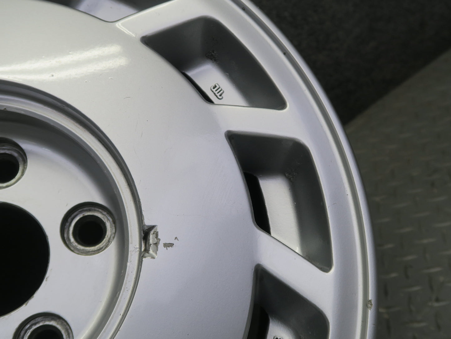 87-89 Nissan Z31 300ZX NA Set of 4 Factory R15 15" Wheel Rim 15x6.5J ET20 OEM