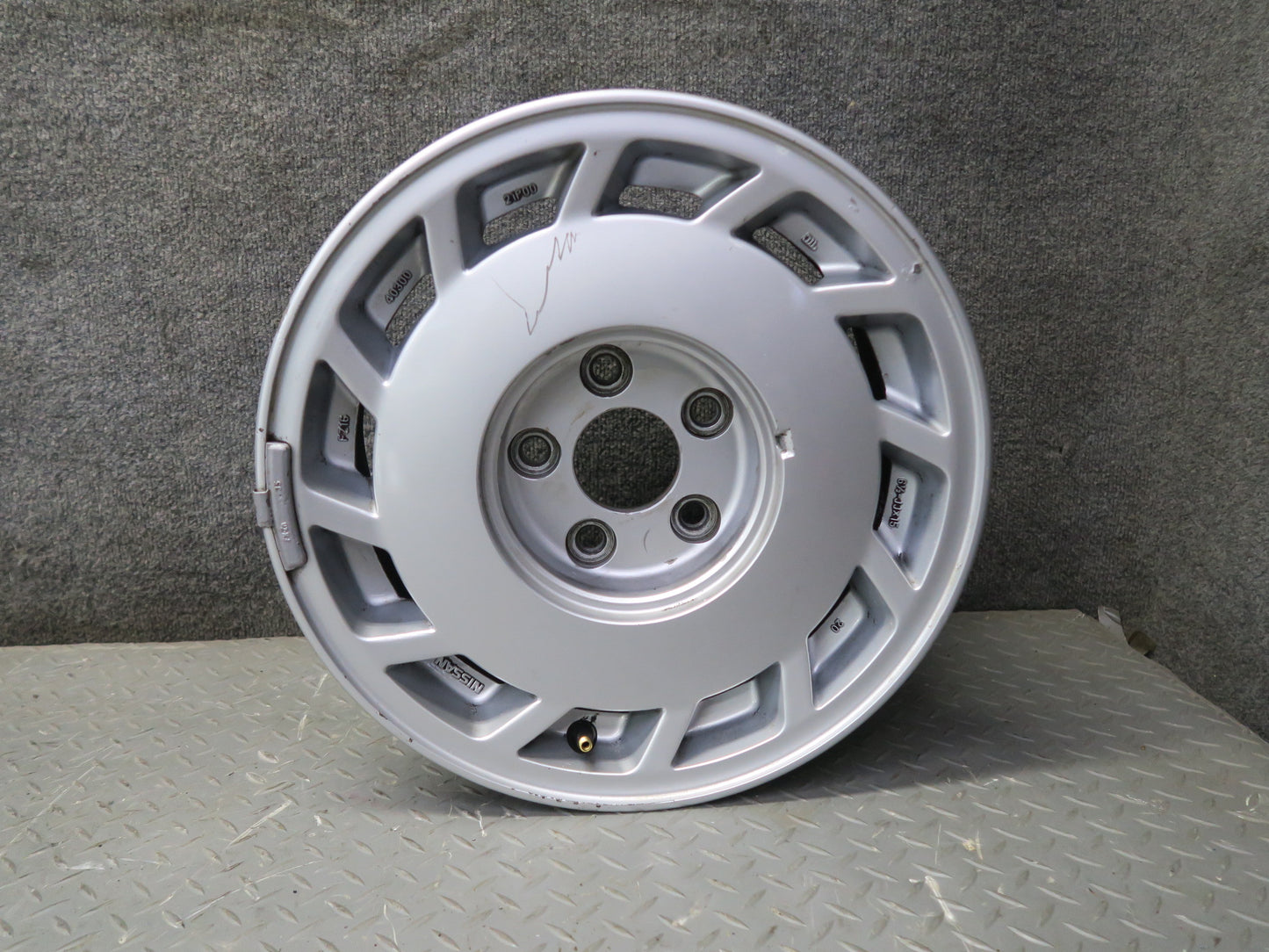 87-89 Nissan Z31 300ZX NA Set of 4 Factory R15 15" Wheel Rim 15x6.5J ET20 OEM