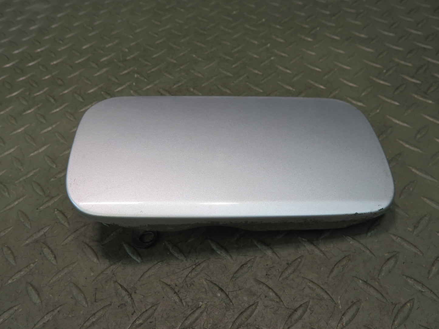 97-03 BMW E39 540ia Fuel Tank Filler Door Lid Cover Titan Silver OEM