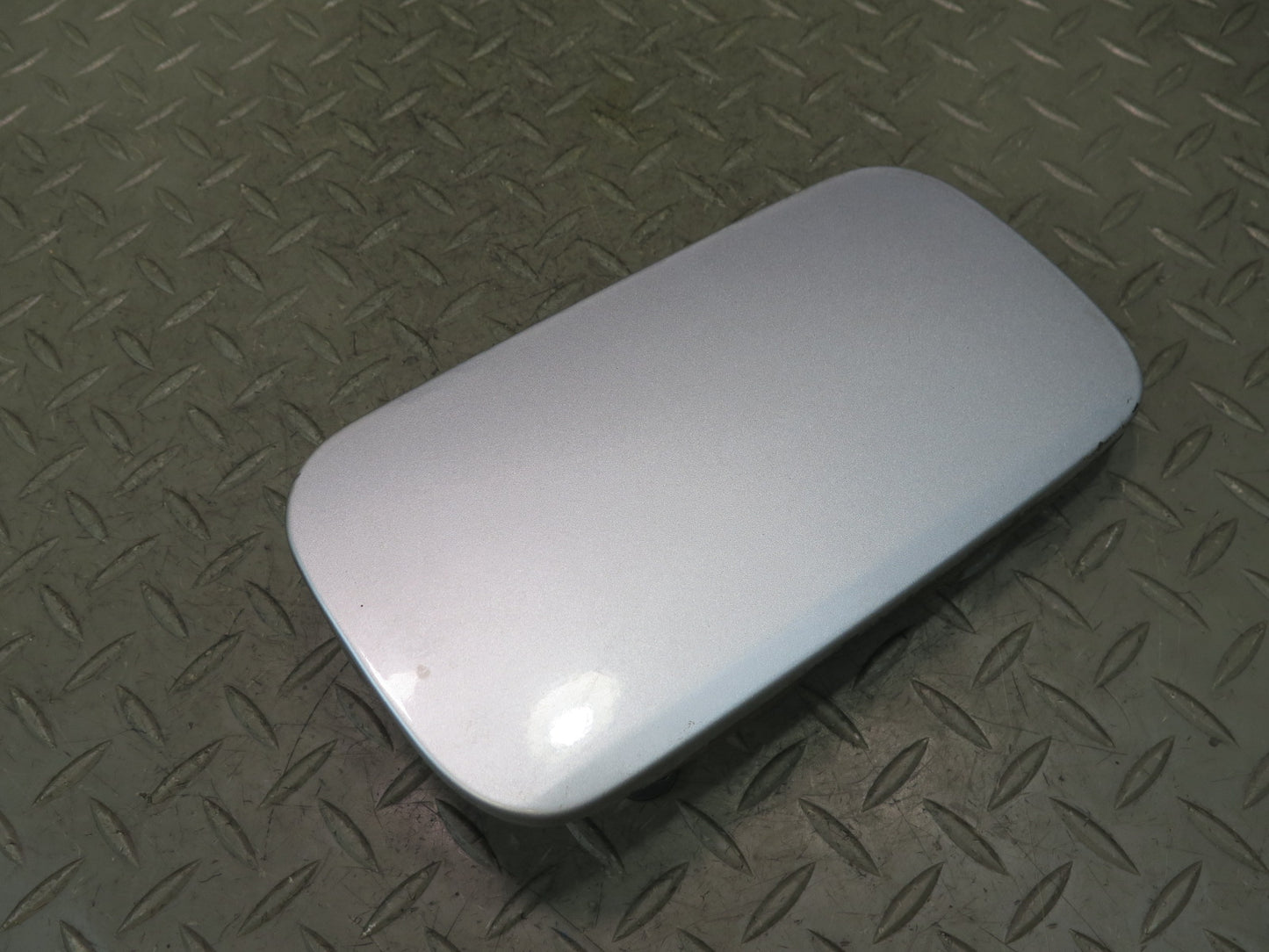97-03 BMW E39 540ia Fuel Tank Filler Door Lid Cover Titan Silver OEM