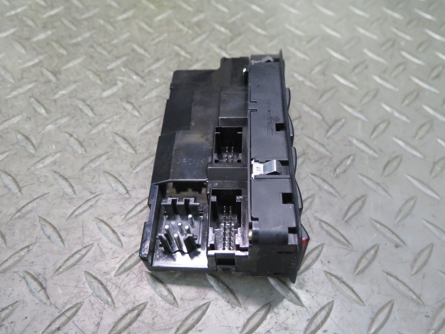 00-03 BMW E39 540ia Front Left Door Master Window Regulator Switch 6904306 OEM