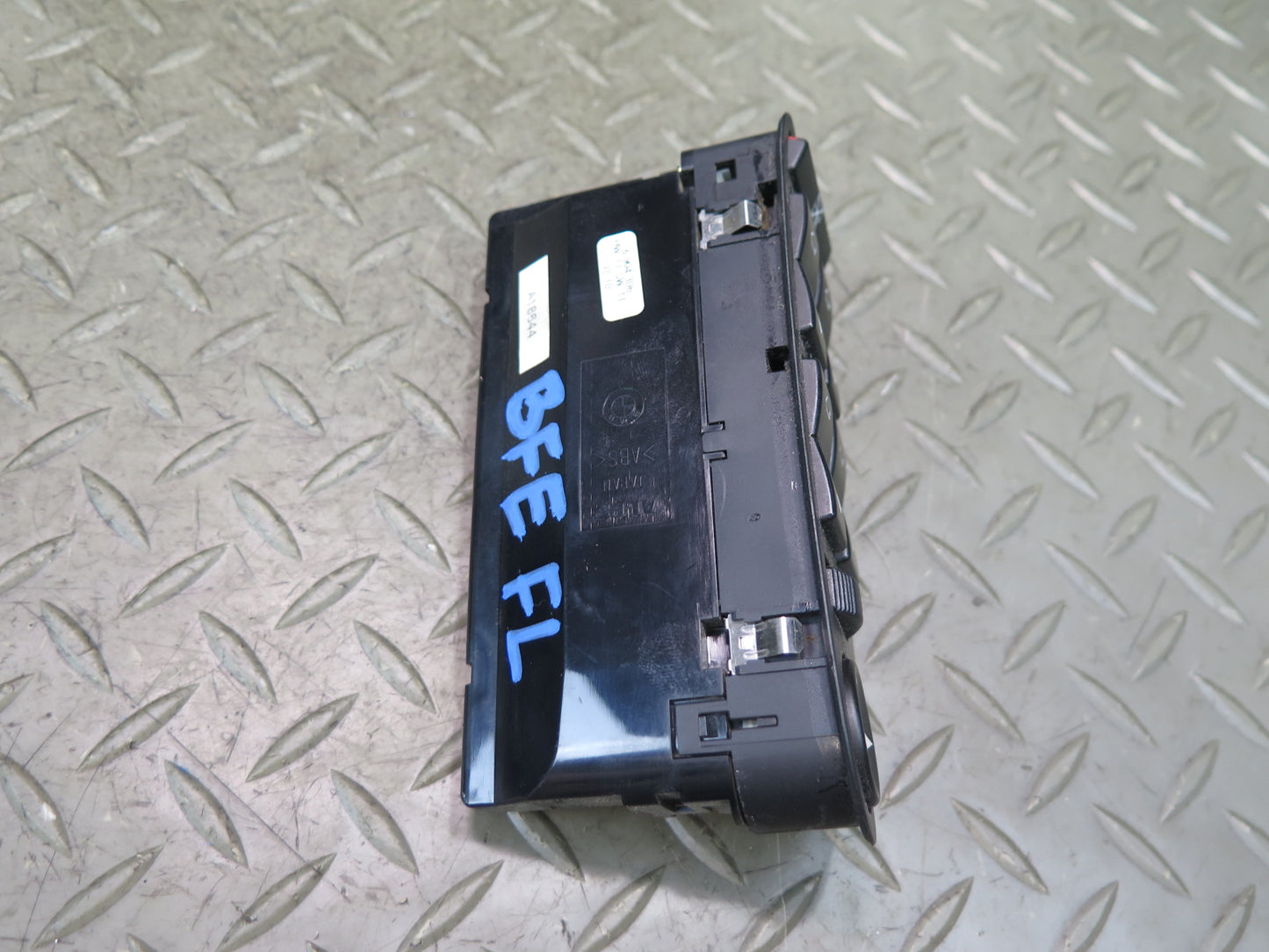 00-03 BMW E39 540ia Front Left Door Master Window Regulator Switch 6904306 OEM