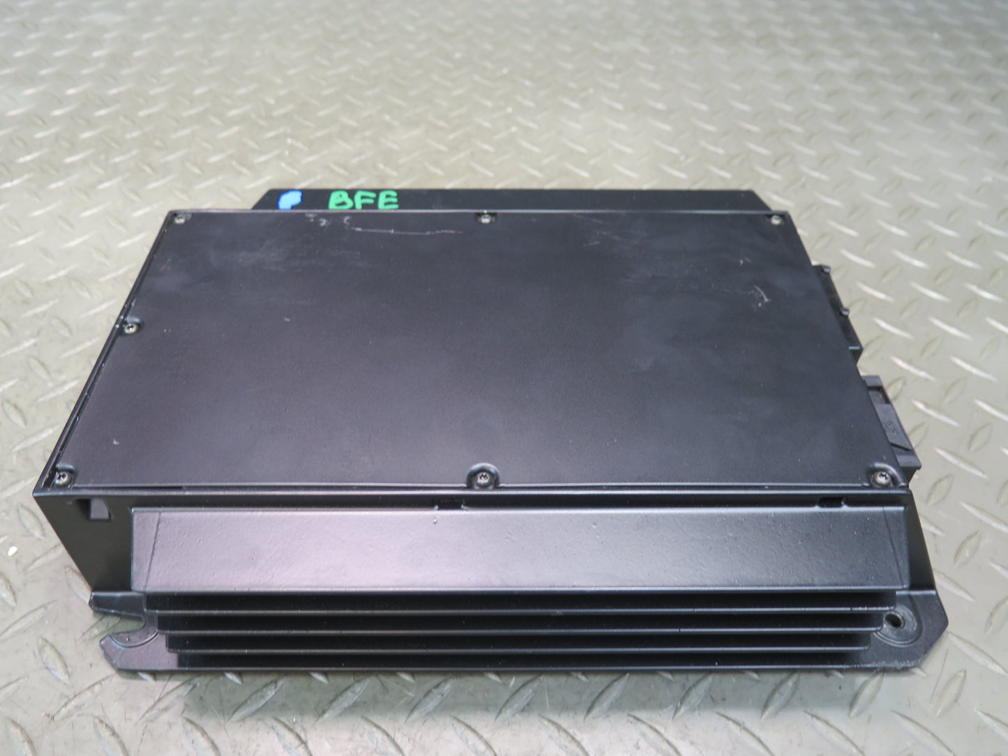97-03 BMW E38 E53 E39 540ia TOP Hifi DSP Sound Audio AMP Amplifier 6939392 OEM