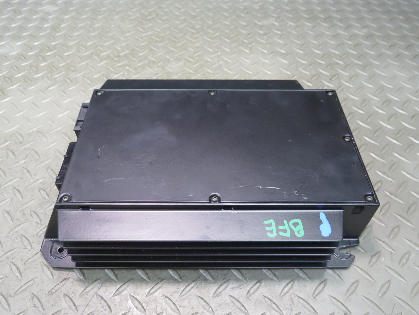 97-03 BMW E38 E53 E39 540ia TOP Hifi DSP Sound Audio AMP Amplifier 6939392 OEM