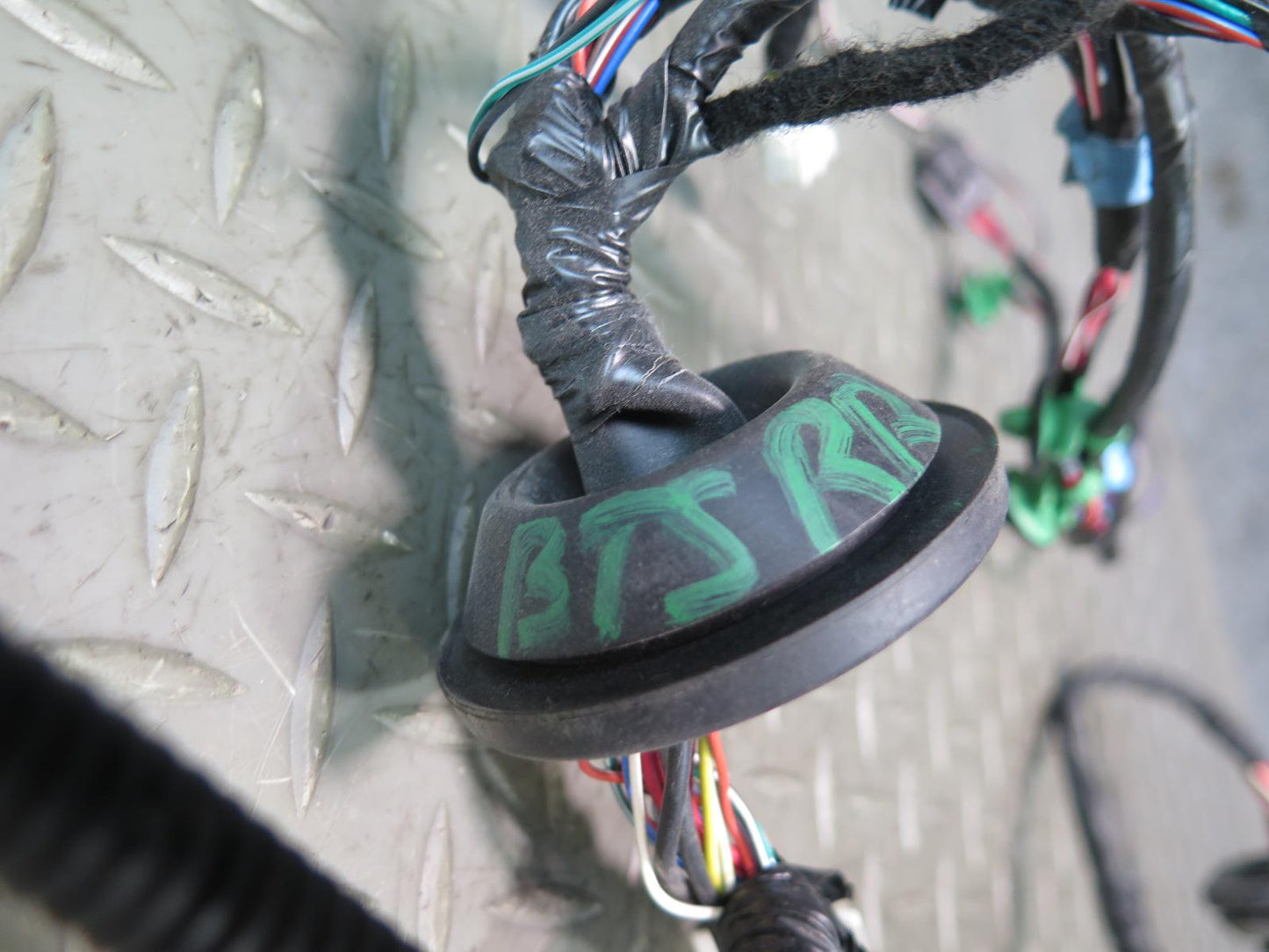 2016-2019 Tesla Model S 75D Rear Right Passenger Side Door Wiring Harness