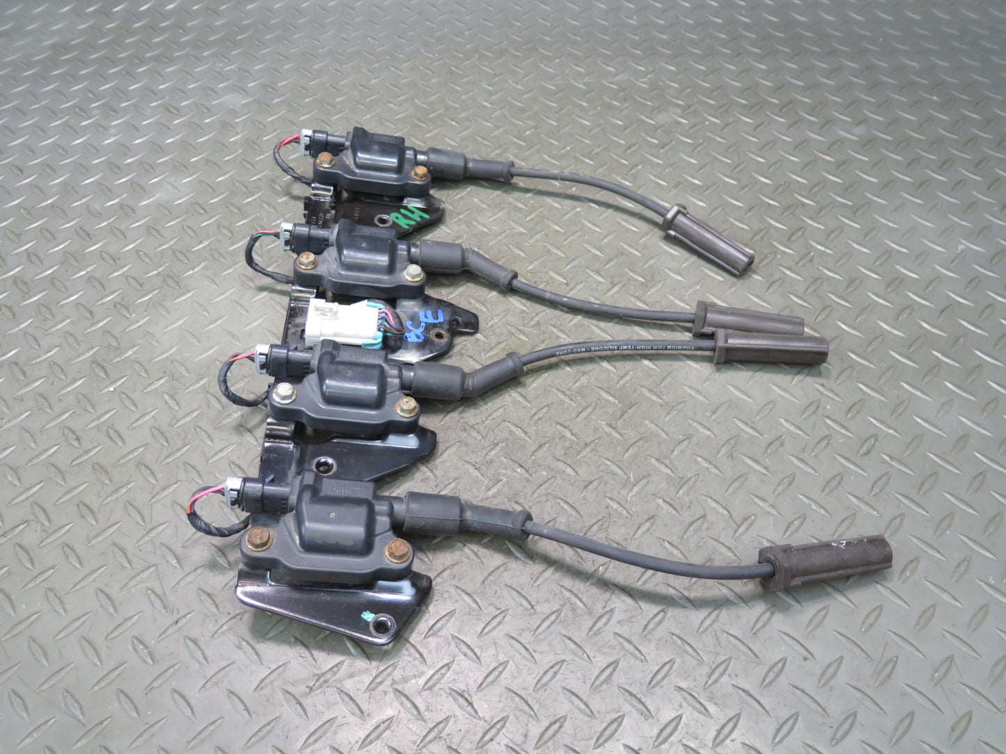 2010-2014 Cadillac Escalade 6.2L L94 Engine Motor Right Ignition Coil