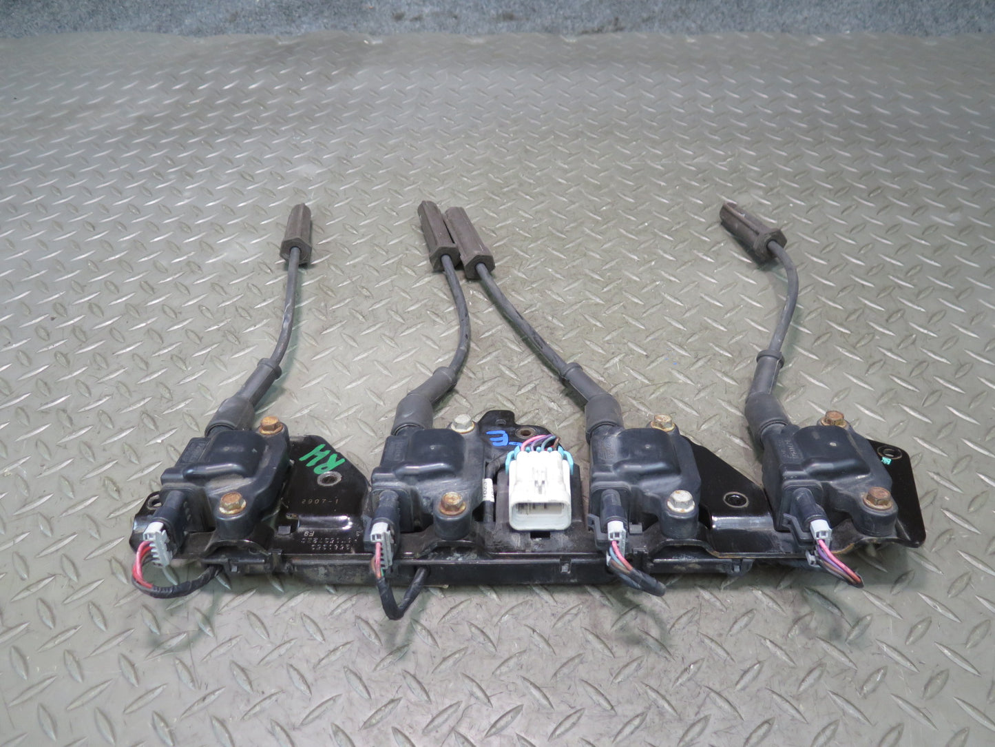 2010-2014 Cadillac Escalade 6.2L L94 Engine Motor Right Ignition Coil
