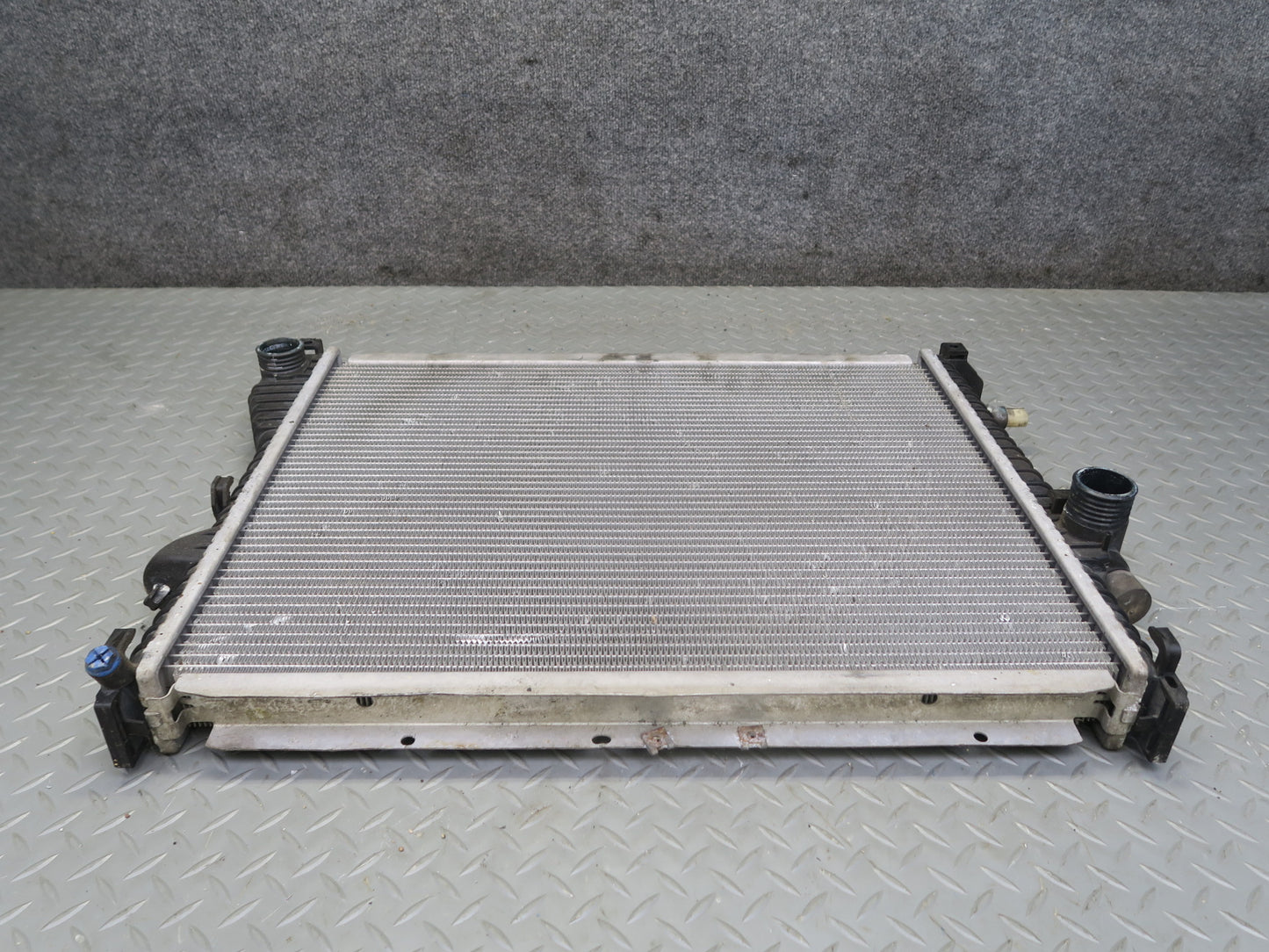 99-02 BMW E36/7 Z3 M52 M54 Engine Cooling Radiator