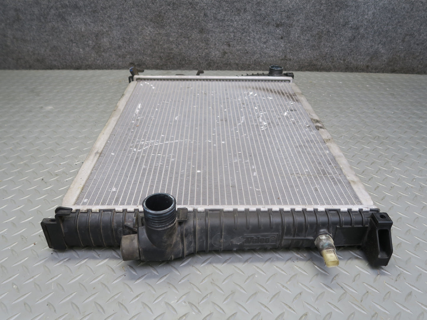 99-02 BMW E36/7 Z3 M52 M54 Engine Cooling Radiator