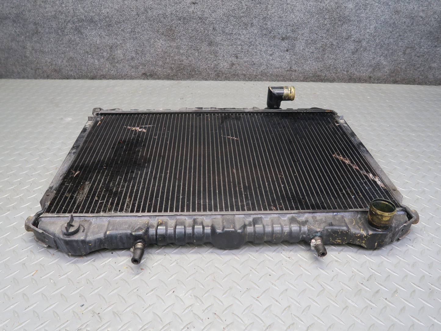 84-89 Nissan Z31 300ZX A/T NA Engine Cooling Radiator OEM