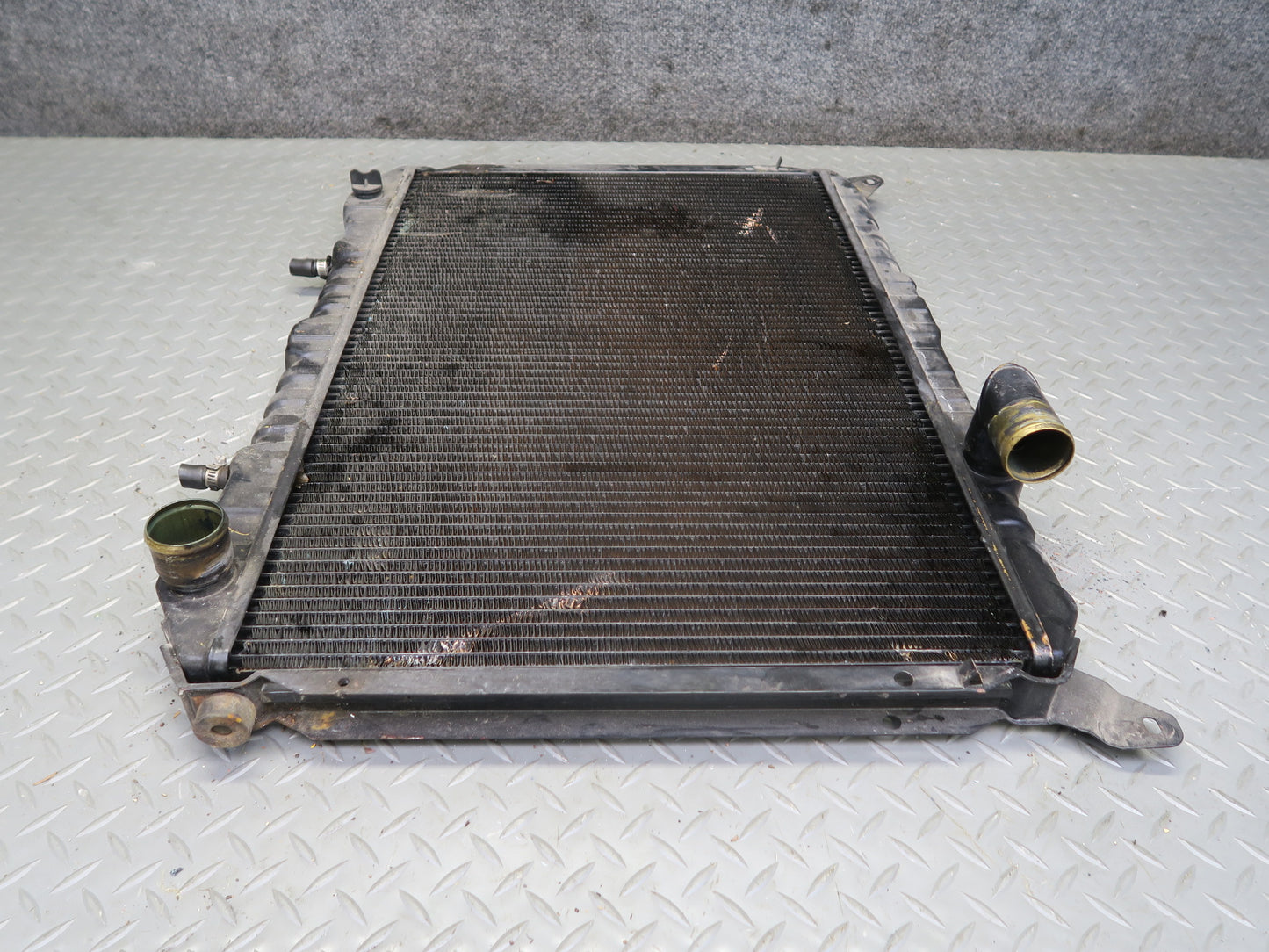 84-89 Nissan Z31 300ZX A/T NA Engine Cooling Radiator OEM