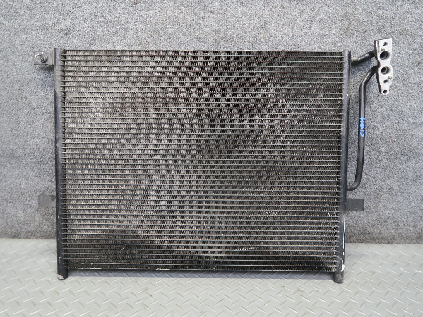 01-06 BMW E46 330ci A/C Air Condition Condenser 8377614 OEM